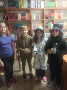 Lekcja detektywistyczna w klasie trzeciej